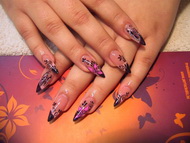 Best Nails - fekete-tavasszal